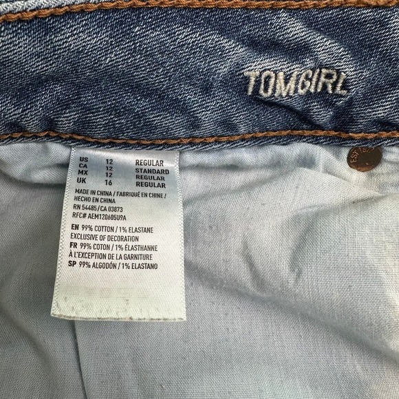 American Eagle Womens Jeans Tomgirl Distressed Button Fly Size 12 - Picture 4 of 13